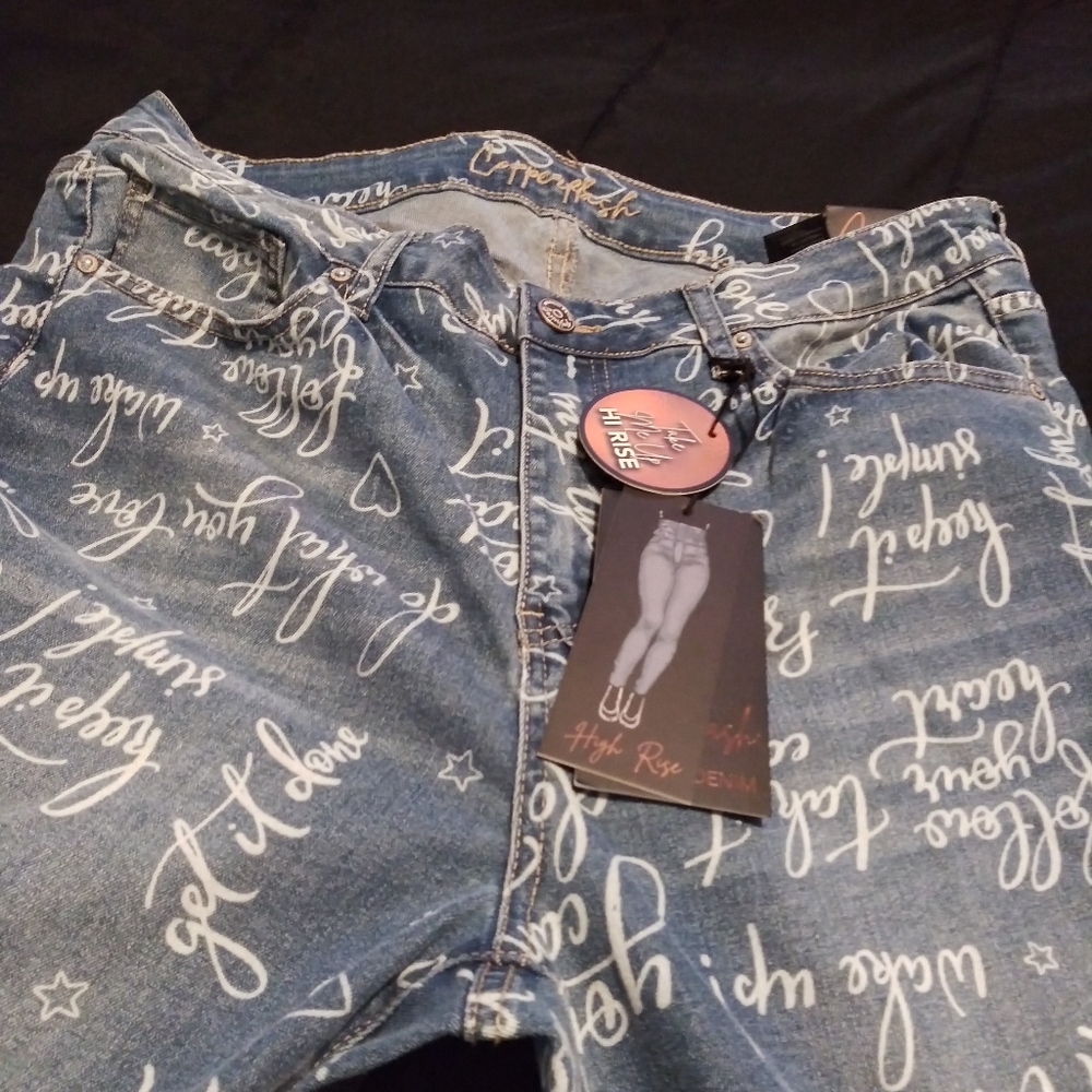 Jeans - Picture 3 of 3
